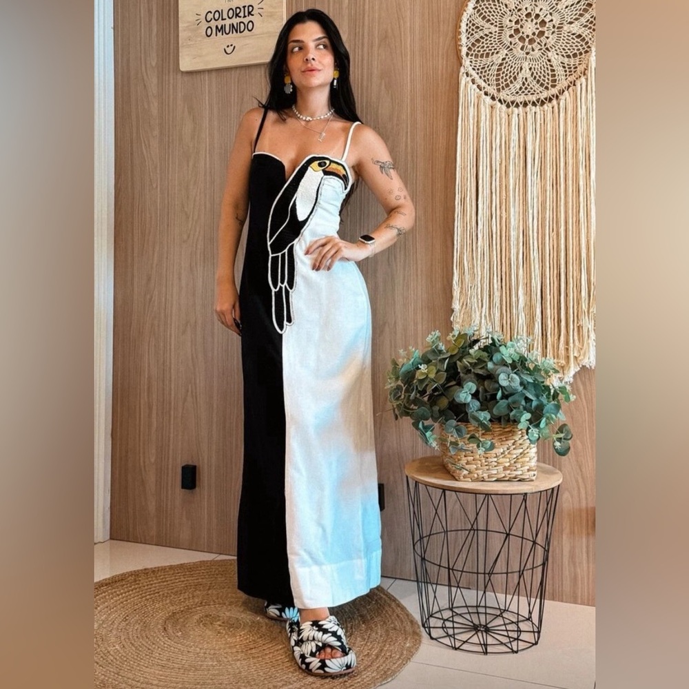 ✨Farm Rio Embroidered Tucan Dress